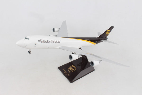 Skymarks Model UPS 747-8F 1/200 Scale Plane with Stand and Gears N606UP