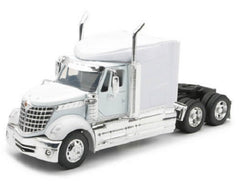 White International Lone Star Cab 1/32 Scale Model