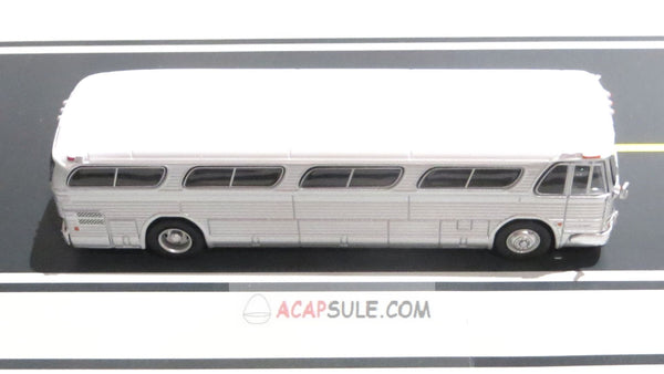 White/Silver Undecorated 1/87 Scale 1959 GM PD4104 Motorcoach Diecast Model