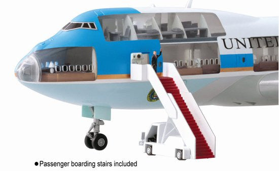 Dragon Air Force One 747 (VC-25A) with Cutaway Views 1/144 Model Kit