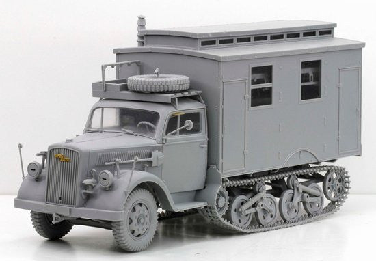 Dragon 1/35 Sd. Ktz. 3 Maultier Ambulance Model Kit