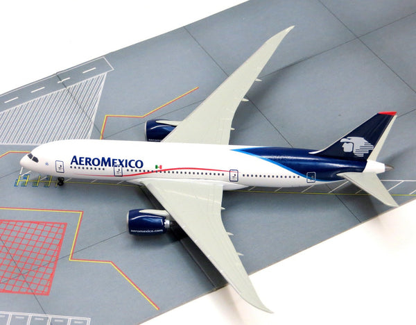 Dragon Wings Aeromexico Boeing Dreamliner 787-8 1/400 Diecast Model