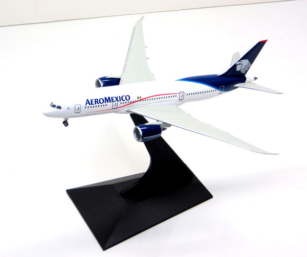 Dragon Wings Aeromexico Boeing Dreamliner 787-8 1/400 Diecast Model