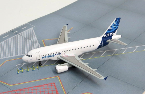 Airbus A319 Corporate Jetliner 1/400 Diecast Model 56352