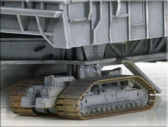 Dragon Space 1/400 Space Shuttle "Discovery" w/Crawler Transporter