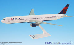 Flight Miniatures Delta Airlines Boeing 767-400 1/200 Scale Model with Stand