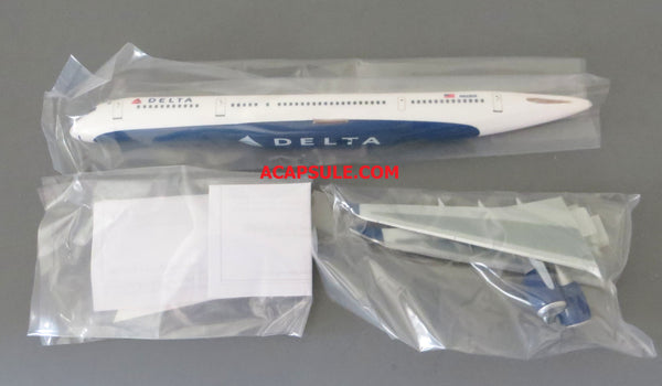 Flight Miniatures Delta Airlines Boeing 757-200 1/200 Scale Model with Stand N823DX