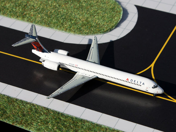 Gemini Jets Delta McDonnell Douglas MD-90 1/400 Diecast Scale Model GJDAL1344