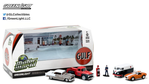 Motorworld Vintage Gulf Gas Station Set includes 4 1/64 Vehicles