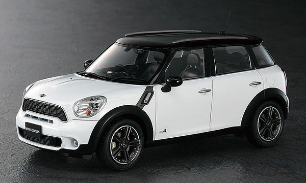 Hasegawa 1/24 Scale Mini Cooper S Countryman Model Kit