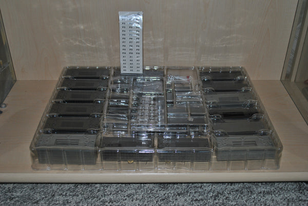 Herpa Basic Airport Set 1 520362 1/500 Scale (No planes, vehicles or mat)