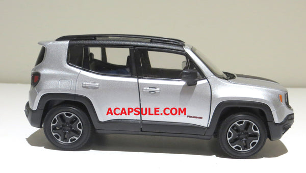 Silver Jeep Renegade Trailhawk 1/24 Scale Diecast Model Car