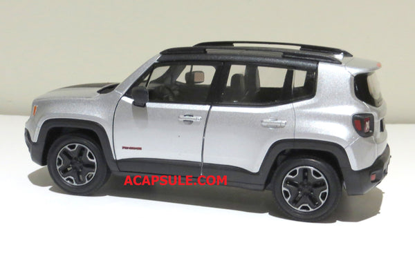 Silver Jeep Renegade Trailhawk 1/24 Scale Diecast Model Car