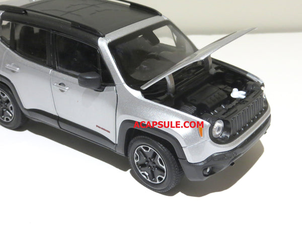 Silver Jeep Renegade Trailhawk 1/24 Scale Diecast Model Car
