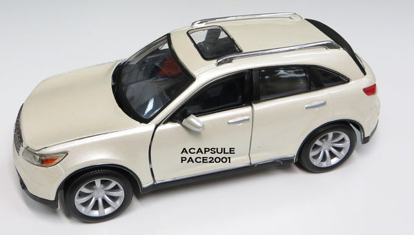 1/24 Scale White 2005 Infiniti FX45 Diecast Model
