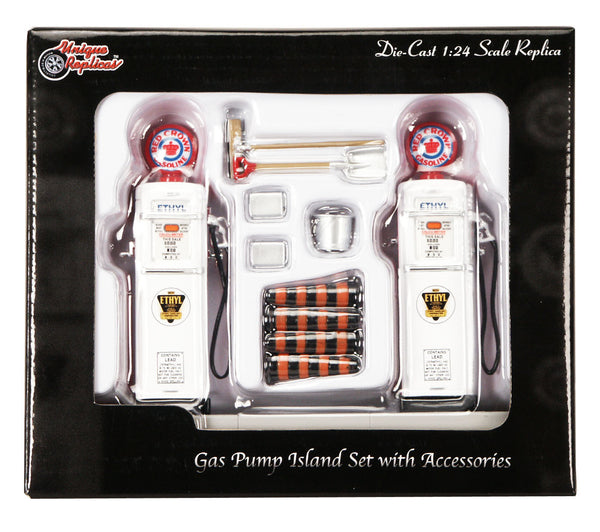 Unique Replicas 1/24 Scale 1950s Gas Pump Island Set with Accessories
