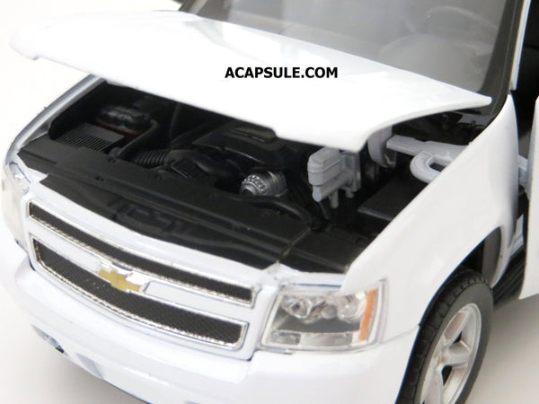 White 2008 Chevy Tahoe 1/24th Scale Diecast Model