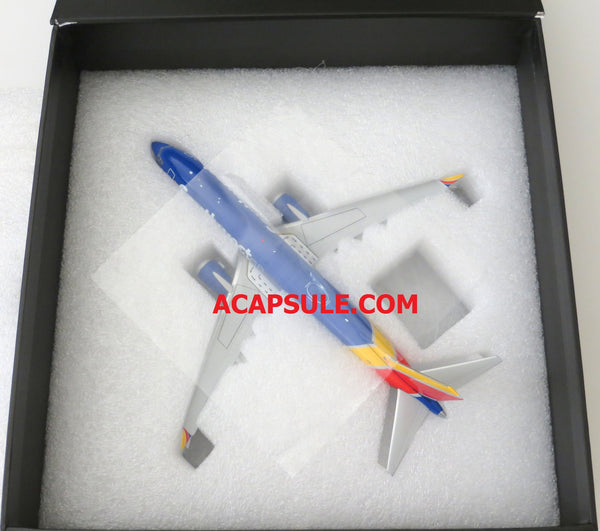 Gemini 200 Southwest Boeing 737 MAX 8 1/200 Diecast Scale Model G2SWA757 Reg N8706W