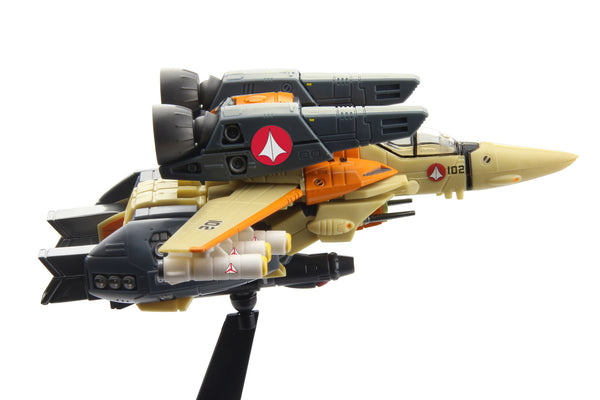 Robotech 1/100 Scale Transformable VF-1D Trainer with Armor Pack