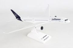 Skymarks Lufthansa Airbus A350-900 1/200 Scale Plane with Stand D-AIXM Schwerin