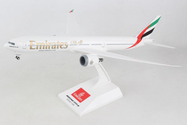 Skymarks Model Emirates Airlines Boeing 777-9X 1/200 Scale with Gears and Stand