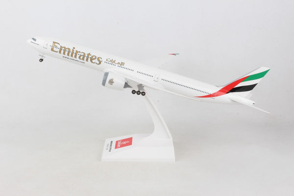 Skymarks Model Emirates Airlines Boeing 777-9X 1/200 Scale with Gears and Stand