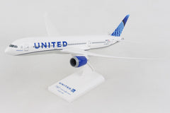 Skymarks Model United Airlines (2019 Livery) Boeing 787-9 1/200 Scale with Stand Reg N24976