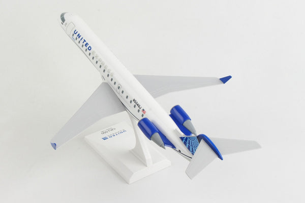 Skymarks United Express CRJ550 1/100 Scale with Stand - GoJet N504GJ SKR1051
