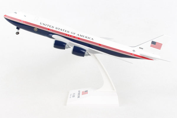 Skymarks 1076 Air Force One Red White Blue Livery 747-8I 1/200 Scale Model with Stand & Gears