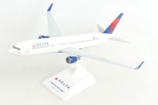 Skymarks Delta Airlines 767-300 1/150 Scale Plane with Stand N178DZ
