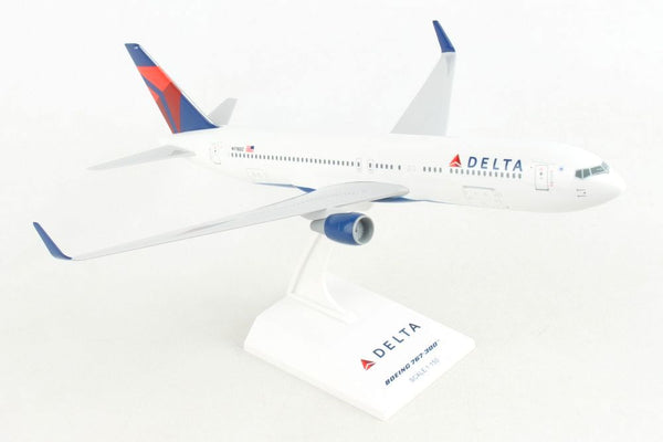 Skymarks Delta Airlines 767-300 1/150 Scale Plane with Stand N178DZ