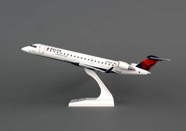 Skymarks Delta Connection ExpressJet CRJ700 1/100 Scale Plane with Stand SKR673