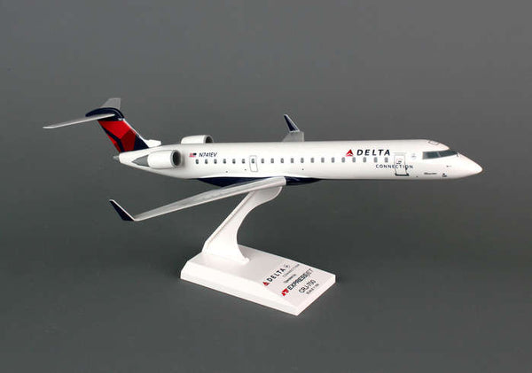 Skymarks Delta Connection ExpressJet CRJ700 1/100 Scale Plane with Stand SKR673