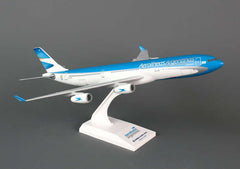 Skymarks Model Aerolíneas Argentinas Airbus A340-300 1/200 Scale Plane w/ Stand