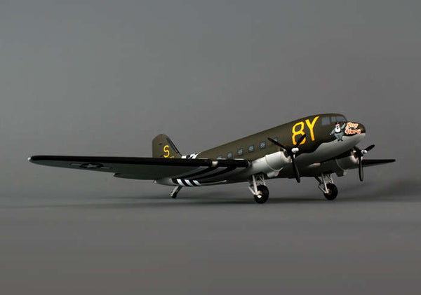 Skymarks Douglas C-47 Skytrain Stoy Hora S292717 1/80 Model with Stand