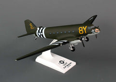 Skymarks Douglas C-47 Skytrain Stoy Hora S292717 1/80 Model with Stand