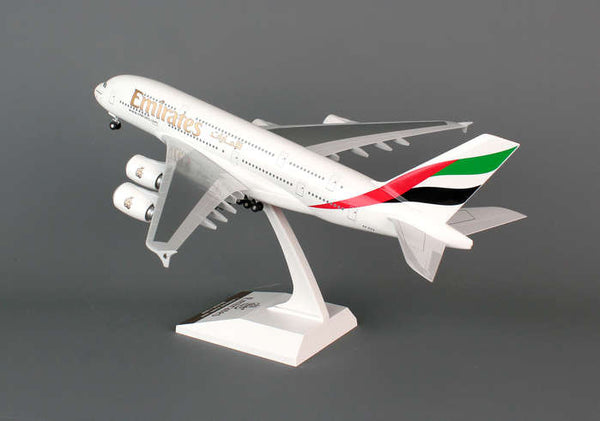 Skymarks Model Emirates Airlines A380-800 1/200 Scale with Stand and Gears Reg A6-EEA