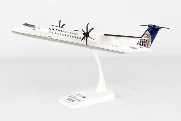 Skymarks United Express Bombardier Q400 1/100 Scale Model with Stand SKR797