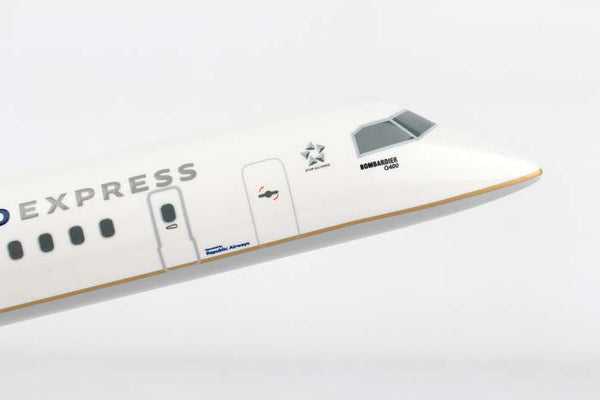 Skymarks United Express Bombardier Q400 1/100 Scale Model with Stand SKR797