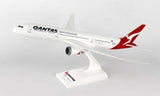Skymarks Model Qantas Boeing 787-9 1/200 Scale with Stand