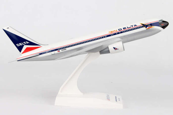 Skymarks The Spirit of Delta N102DA Boeing 767 1/200 Scale Plane with Stand