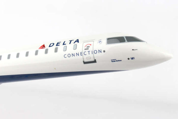 Skymarks Delta Connection CRJ900 1/100 Scale with Stand - GoJet N181GJ