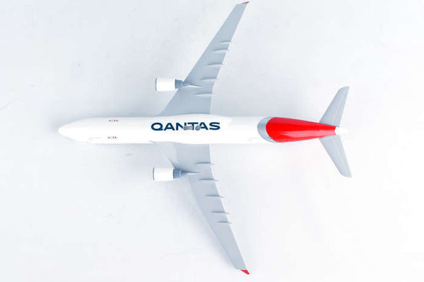 Skymarks Qantas Airbus A330-300 1/200 Scale Model with Stand Reg VH-QPJ