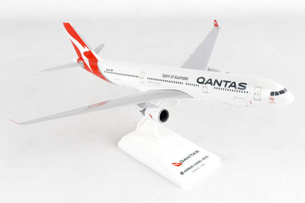 Skymarks Qantas Airbus A330-300 1/200 Scale Model with Stand Reg VH-QPJ