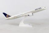 Skymarks Model United Airlines Boeing 787-10 1/200 Scale with Stand Reg N78791