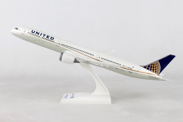 Skymarks Model United Airlines Boeing 787-10 1/200 Scale with Stand Reg N78791