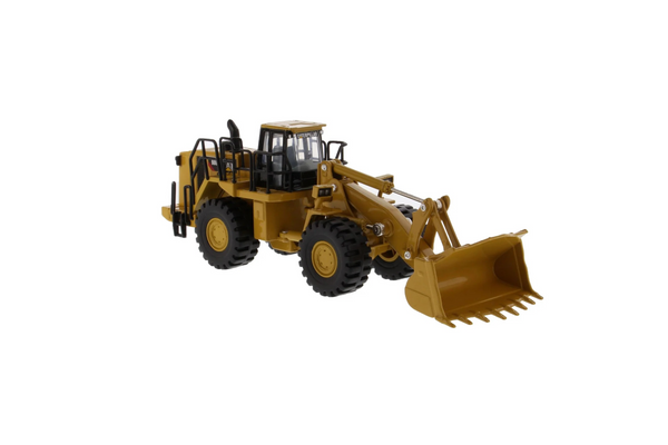 Diecast Masters 1:64 CAT® 988H Wheel Loader