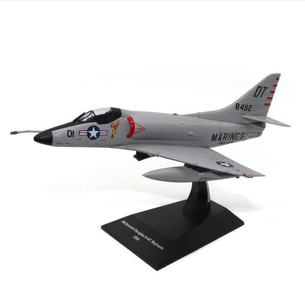 McDonnell Douglas A-4C Skyhawk 1/72 Scale Diecast Model Plane (MARINES 8492)