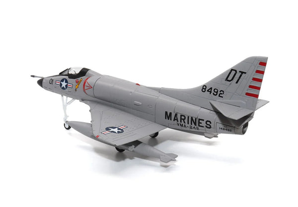 McDonnell Douglas A-4C Skyhawk 1/72 Scale Diecast Model Plane (MARINES 8492)