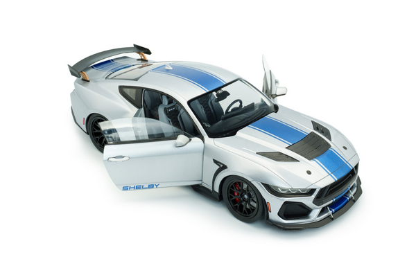 Solido 1/18 Scale 2025 Shelby Mustang Super Snake – Gray Diecast Model
